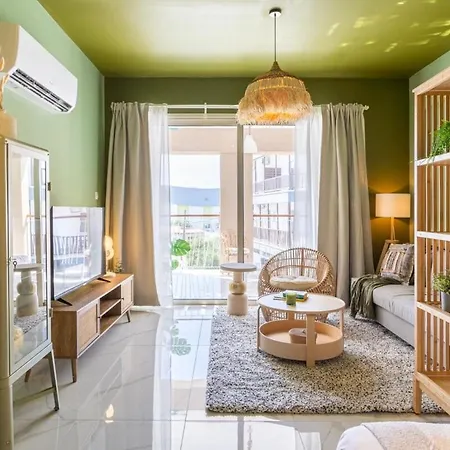 Sunstone - Cozy W Terrace In דירה *