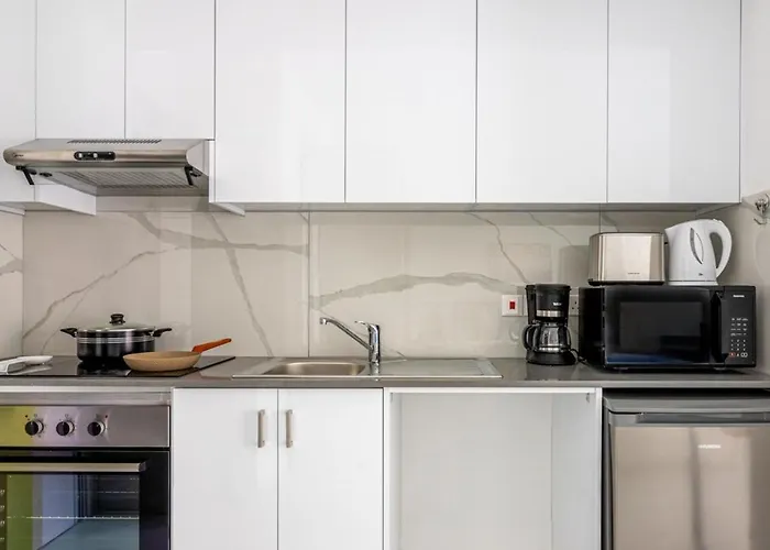 Apartment Sunstone - Cozy W Terrace In