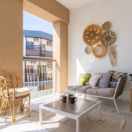 Apartamento Sunstone - Cozy W Terrace In *
